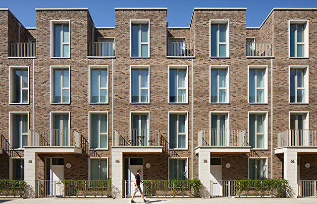 Royal Wharf_ref_ana.jpg